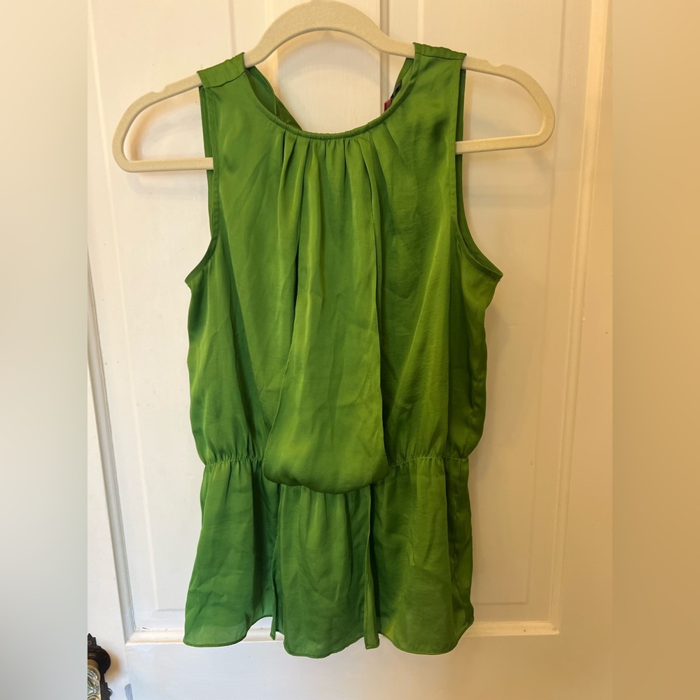 Vince Camuto green silky top